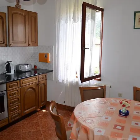 Apartment Nina