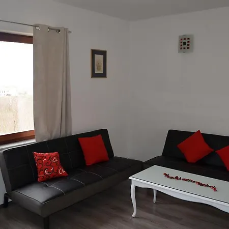 Apartment Nina